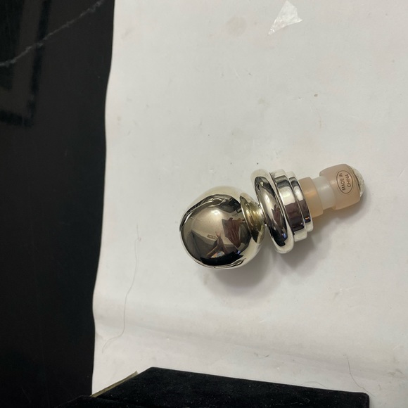 NEIMAN MARCUS SILVER PLATED JINGLE BELL WINE STOPPER - Picture 2 of 3